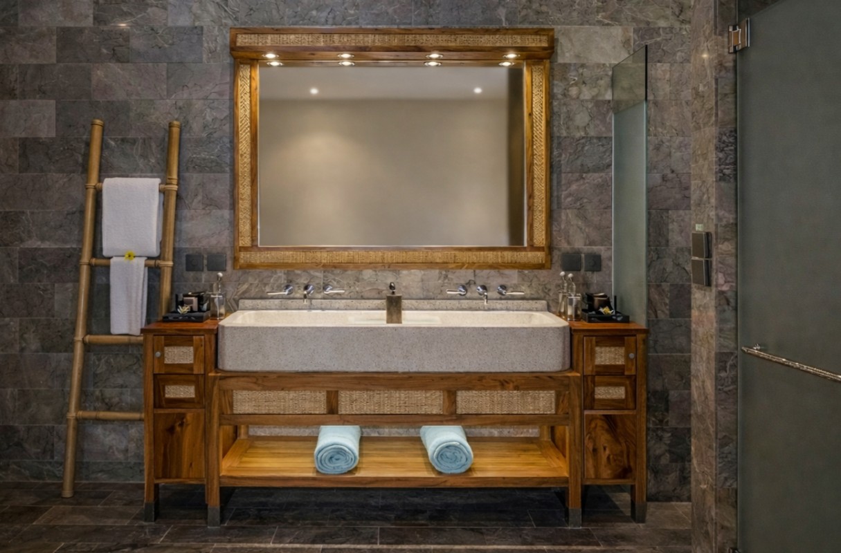 Anaya Hotels Resorts Club Zanzibar - BathRoom 1215x800